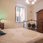 Casa Del Poeta Genua